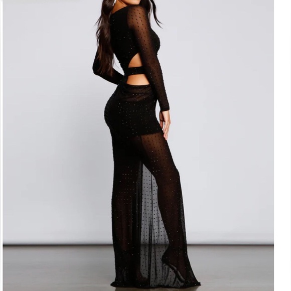 Special Occasion Dress - Picture 2 of 4